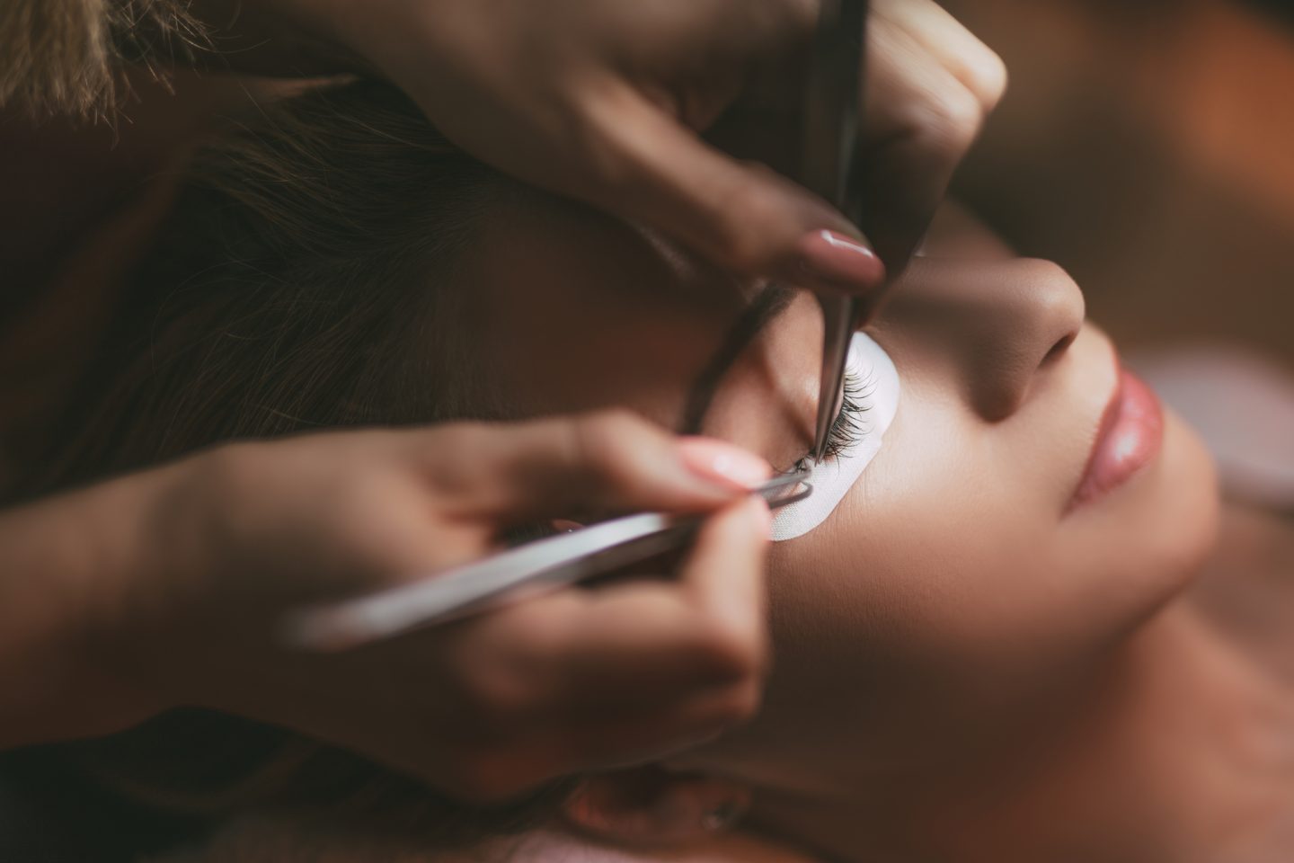 Can I Wash My Eyelash Extensions After 24 Hours?
