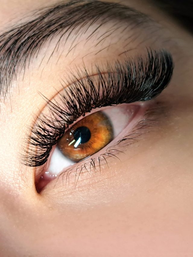 Can You Use Mascara On Eyelash Extensions?