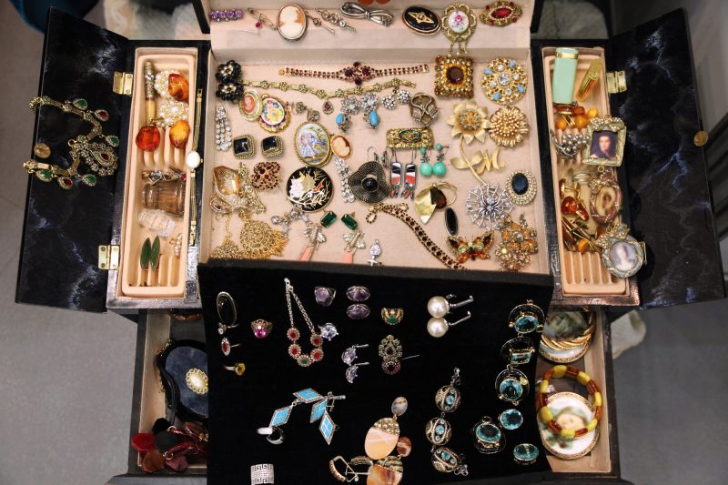 Letting Go of Inherited Possessions Without the Guilt