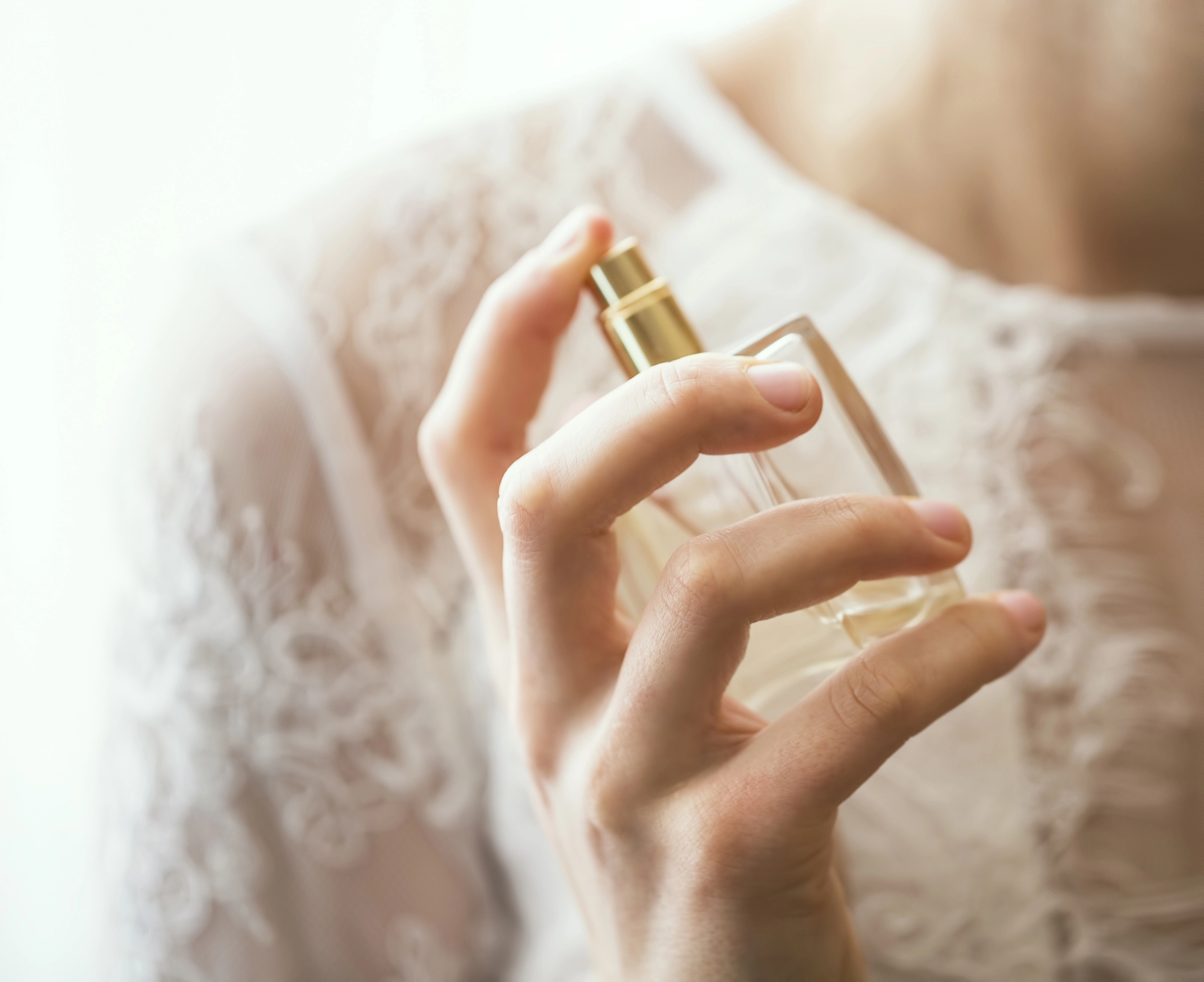 Tiny But Important Things to Pack for Your Wedding Day